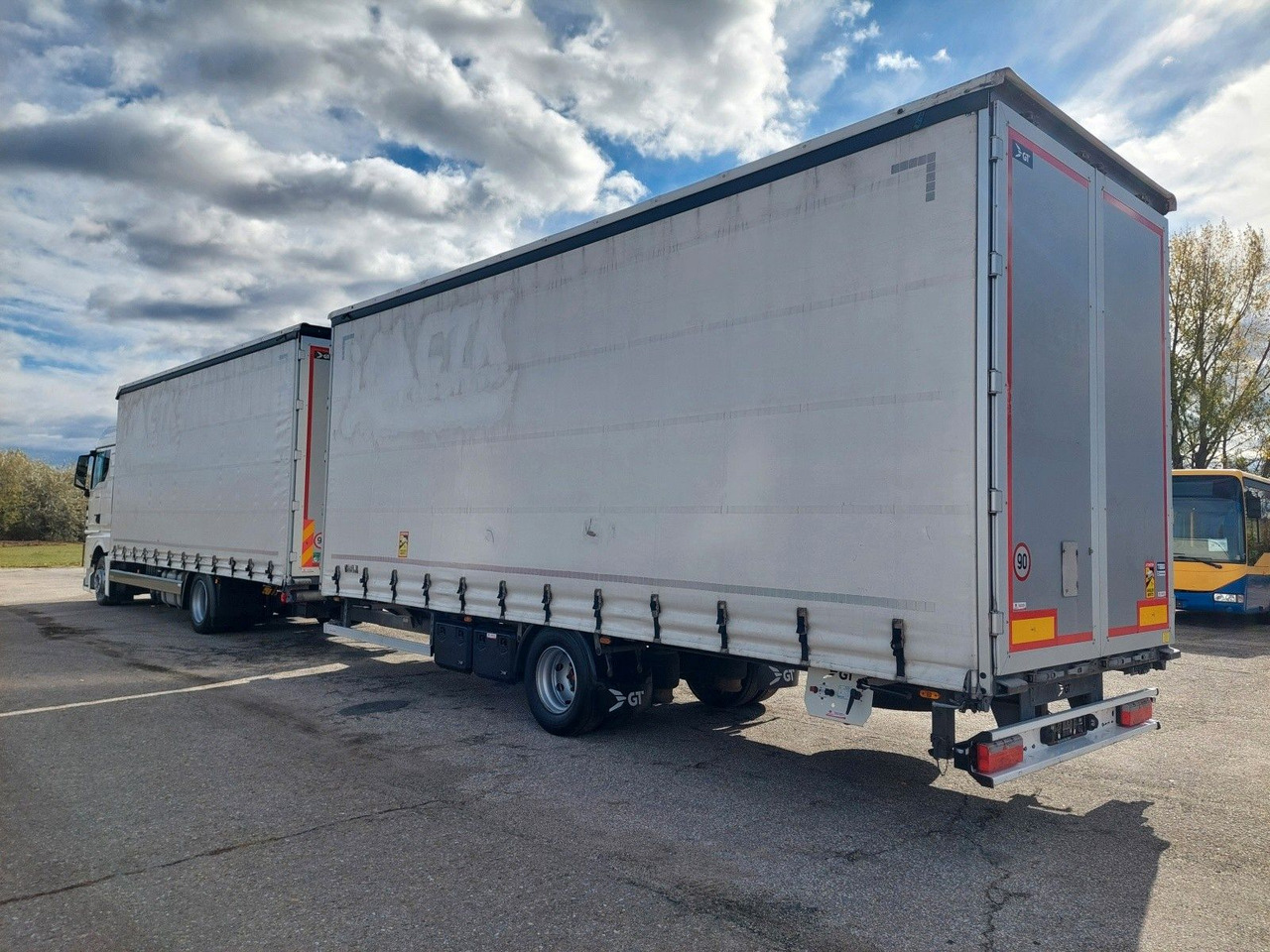 MAN TGX 18.470 LL + Gniotpol G-4080 120 m3 Durchbar - Curtainsider truck: picture 3 MAN TGX 18.470 LL + Gniotpol G-4080 120 m3 Durchbar - Curtainsider truck: picture 3