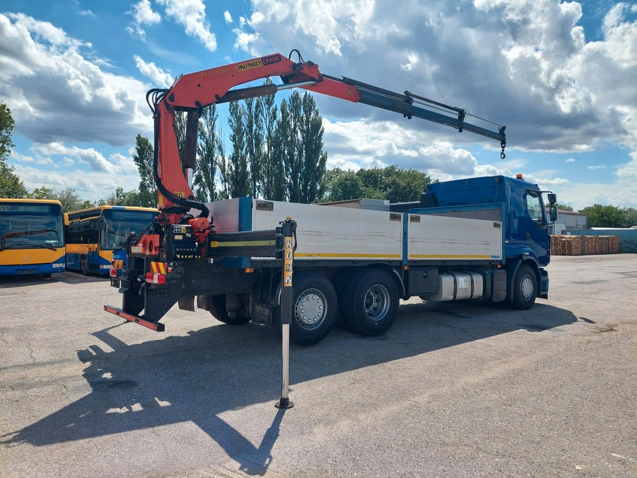 Renault Premium DXI R450.26 HR Palfinger PK 15.500 - Dropside/ Flatbed truck, Crane truck: picture 4 Renault Premium DXI R450.26 HR Palfinger PK 15.500 - Dropside/ Flatbed truck, Crane truck: picture 4