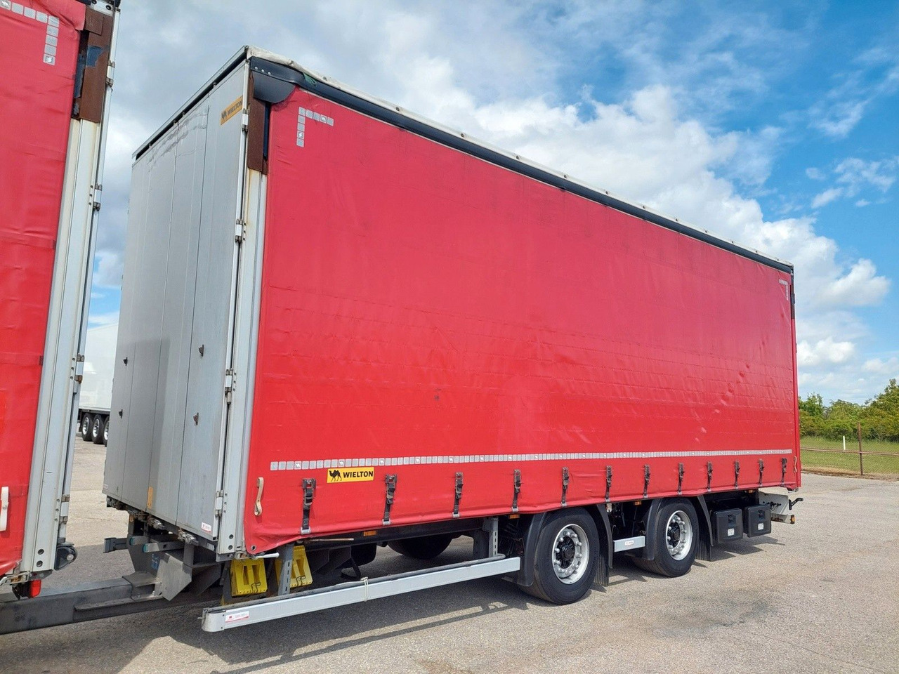 Wielton PC2K tandem Durchbar - Curtainsider trailer: picture 1 Wielton PC2K tandem Durchbar - Curtainsider trailer: picture 1