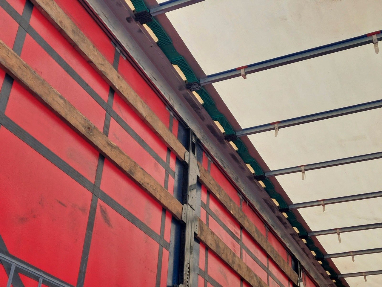 Curtainsider trailer Wielton PC2K tandem Durchbar: picture 9