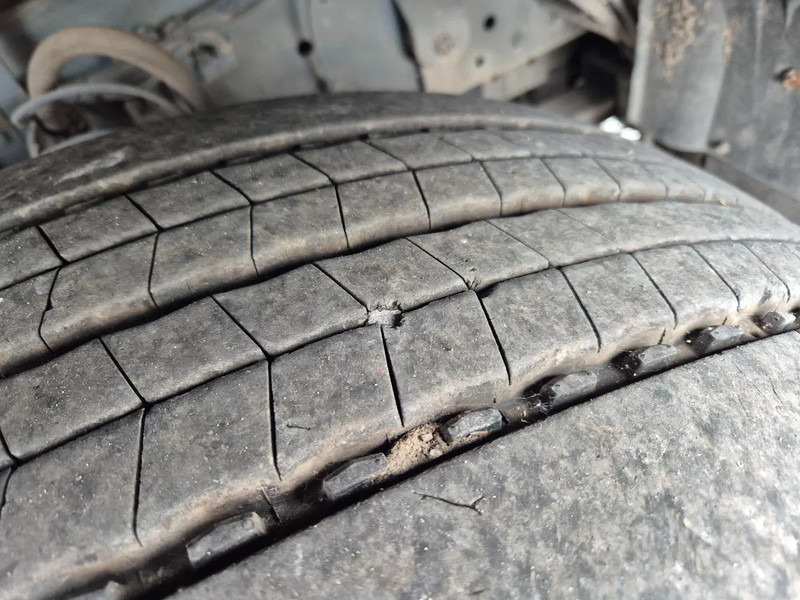 Leasing of DAF CF 85.410 18000L FUEL/CARBURANT - DOUBLE PUMP + COUNTER - 5 COMP DAF CF 85.410 18000L FUEL/CARBURANT - DOUBLE PUMP + COUNTER - 5 COMP: picture 17