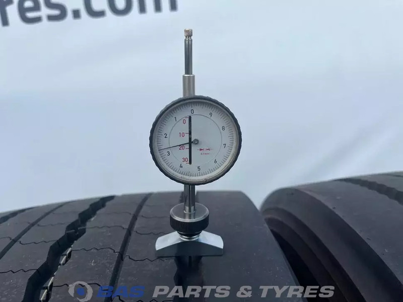 Bridgestone  - Tire for Truck: picture 3 Bridgestone  - Tire for Truck: picture 3