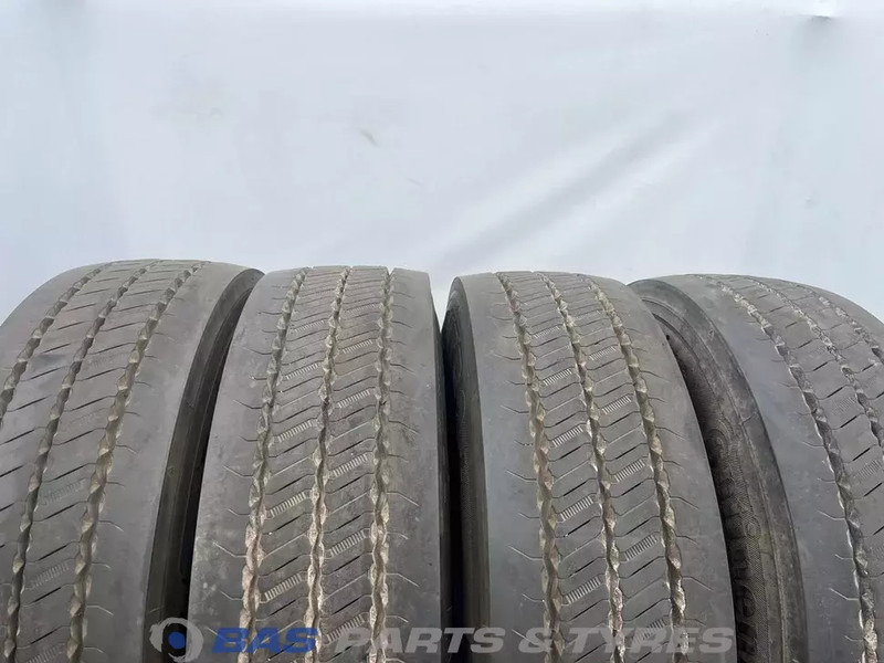 Continental Continental 245/70R17.5 HTR2+ 143/141 M+S 3PMSF gebruikte set - Tire for Truck: picture 2 Continental Continental 245/70R17.5 HTR2+ 143/141 M+S 3PMSF gebruikte set - Tire for Truck: picture 2