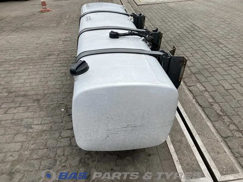 DAF Brandstoftank DAF 790 Liter 1921146 - Fuel tank for Truck: picture 2 DAF Brandstoftank DAF 790 Liter 1921146 - Fuel tank for Truck: picture 2