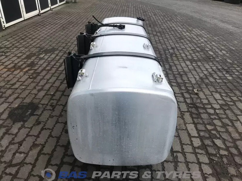 DAF Brandstoftank DAF 845 Liter 1914906 - Fuel tank for Truck: picture 4 DAF Brandstoftank DAF 845 Liter 1914906 - Fuel tank for Truck: picture 4