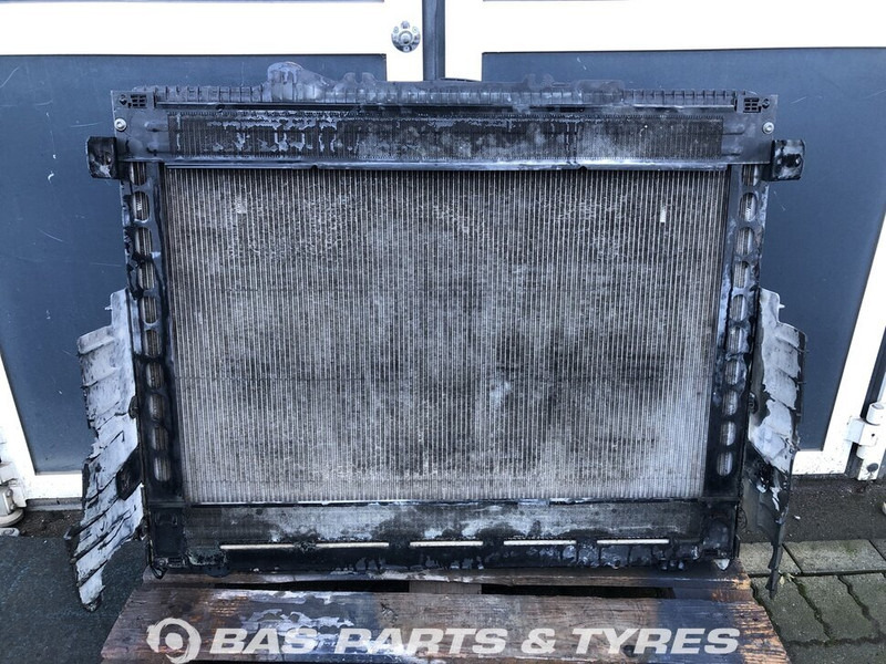 DAF CF Euro 6 Radiator DAF MX13 340 H1 1940147 - Radiator for Truck: picture 2 DAF CF Euro 6 Radiator DAF MX13 340 H1 1940147 - Radiator for Truck: picture 2
