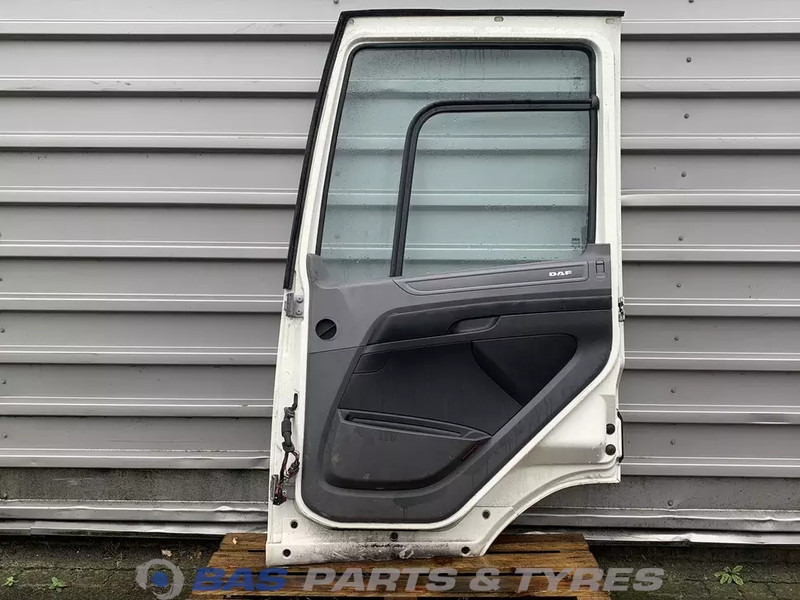 DAF CF (Meerdere types) - Door and parts for Truck: picture 2 DAF CF (Meerdere types) - Door and parts for Truck: picture 2