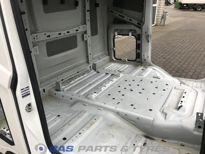 Cab and interior for Truck DAF XF G2: picture 7