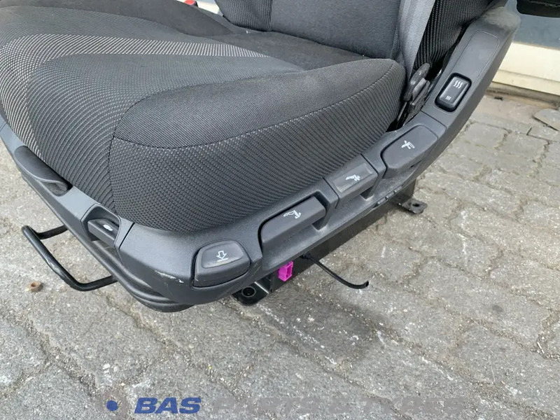 DAF XG Stoelen set DAF 2296479 - Seat for Truck: picture 5 DAF XG Stoelen set DAF 2296479 - Seat for Truck: picture 5