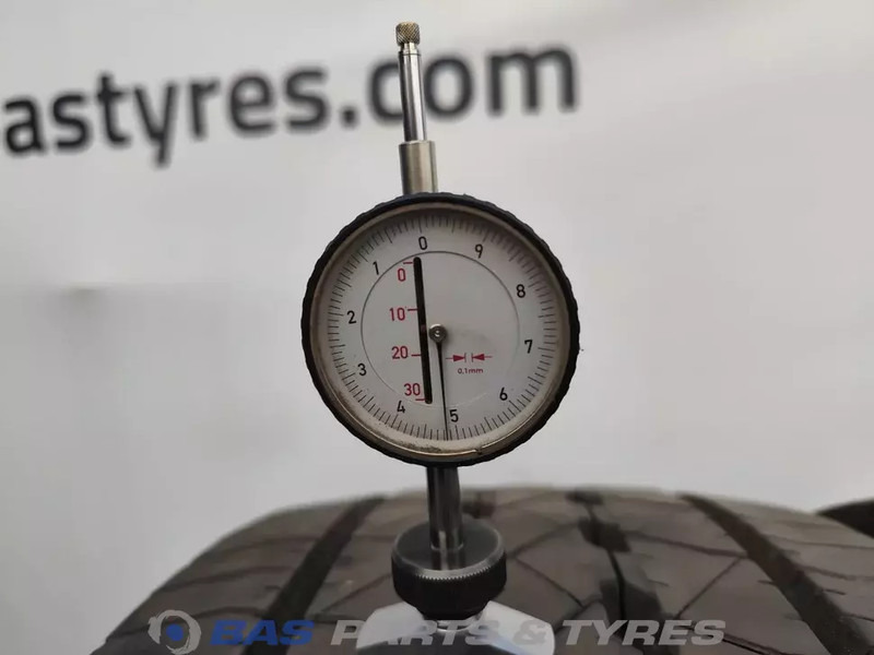 Goodyear Goodyear 315/70R22.5 156/150 M+S 3PMSF gebruikte set - Tire for Truck: picture 3 Goodyear Goodyear 315/70R22.5 156/150 M+S 3PMSF gebruikte set - Tire for Truck: picture 3