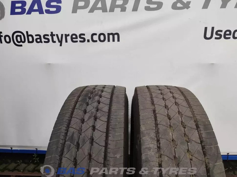 Goodyear Goodyear 315/70R22.5 156/150 M+S 3PMSF gebruikte set - Tire for Truck: picture 2 Goodyear Goodyear 315/70R22.5 156/150 M+S 3PMSF gebruikte set - Tire for Truck: picture 2