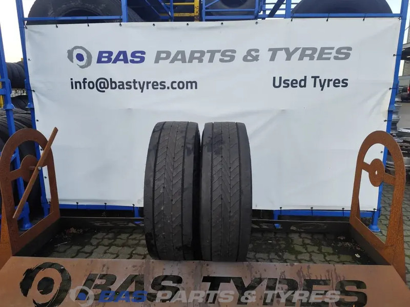 Goodyear Goodyear 315/70R22.5 156/150 M+S 3PMSF gebruikte set - Tire for Truck: picture 1 Goodyear Goodyear 315/70R22.5 156/150 M+S 3PMSF gebruikte set - Tire for Truck: picture 1