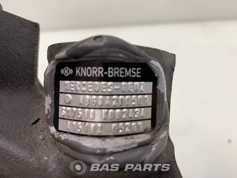 KNORR-BREMSE Remklauw Mercedes A 004 420 74 83 - Brake caliper for Truck: picture 3 KNORR-BREMSE Remklauw Mercedes A 004 420 74 83 - Brake caliper for Truck: picture 3