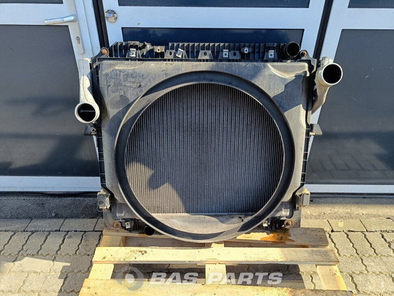 Mercedes-Benz Actros MP4 - Radiator for Truck: picture 2 Mercedes-Benz Actros MP4 - Radiator for Truck: picture 2