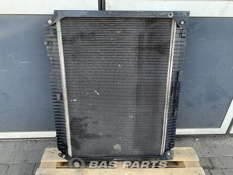 Mercedes-Benz Antos MP4 - Radiator for Truck: picture 1 Mercedes-Benz Antos MP4 - Radiator for Truck: picture 1