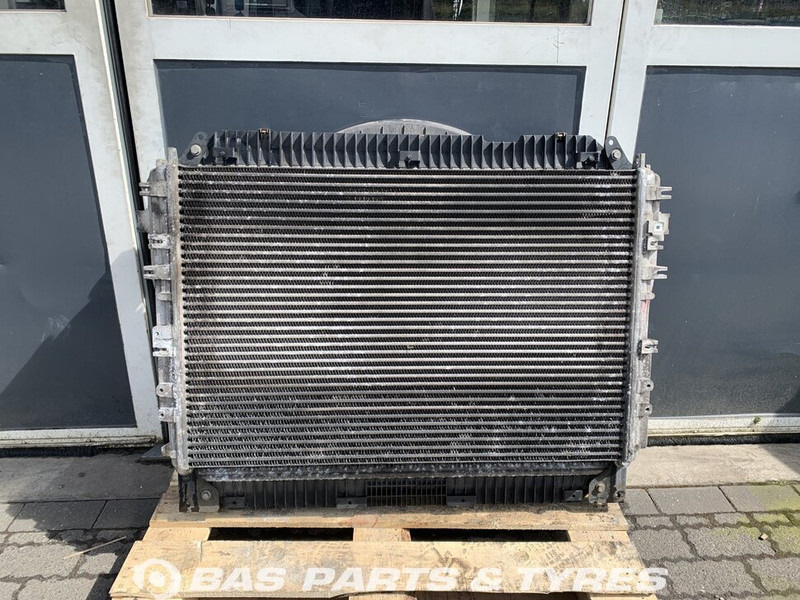 Mercedes-Benz Antos MP4 - Radiator for Truck: picture 1 Mercedes-Benz Antos MP4 - Radiator for Truck: picture 1