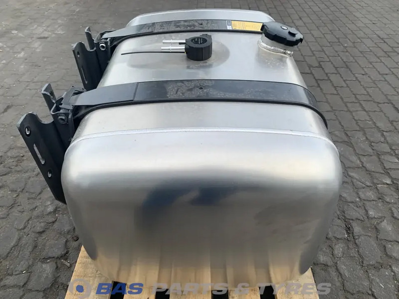Mercedes-Benz Brandstoftank Mercedes 290 Liter A 960 470 00 04 - Fuel tank for Truck: picture 4 Mercedes-Benz Brandstoftank Mercedes 290 Liter A 960 470 00 04 - Fuel tank for Truck: picture 4