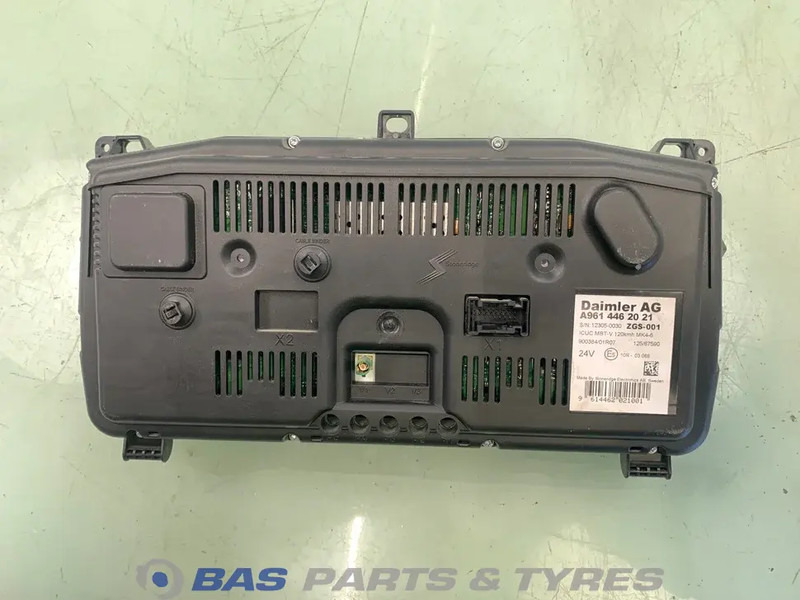 Mercedes-Benz Instrumentenpaneel Mercedes A 011 446 76 21 - Dashboard for Truck: picture 2 Mercedes-Benz Instrumentenpaneel Mercedes A 011 446 76 21 - Dashboard for Truck: picture 2