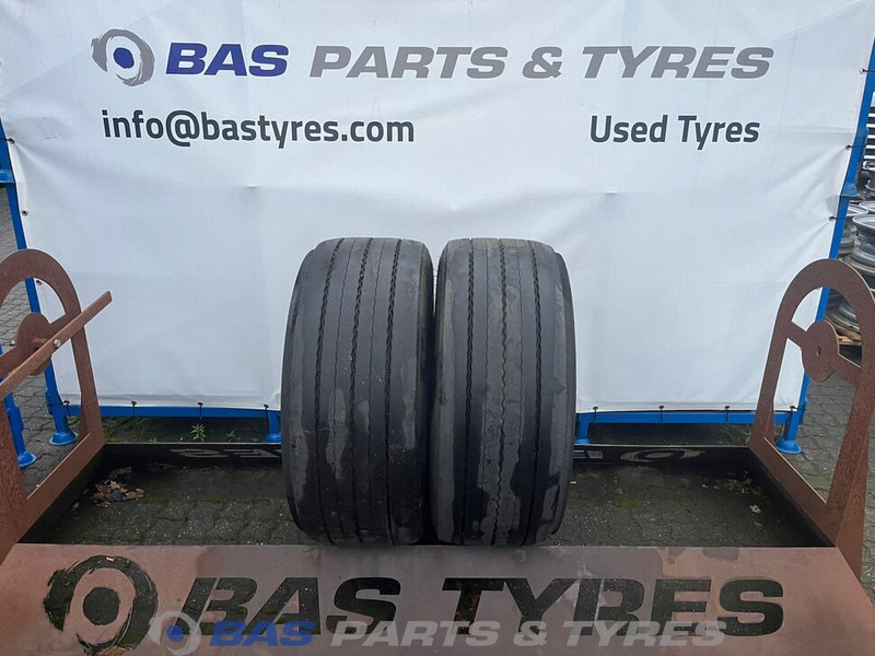 Michelin Michelin 385/55R22.5 X Multi F 160 K M+S 3PMSF gebruikte set - Tire for Truck: picture 1 Michelin Michelin 385/55R22.5 X Multi F 160 K M+S 3PMSF gebruikte set - Tire for Truck: picture 1