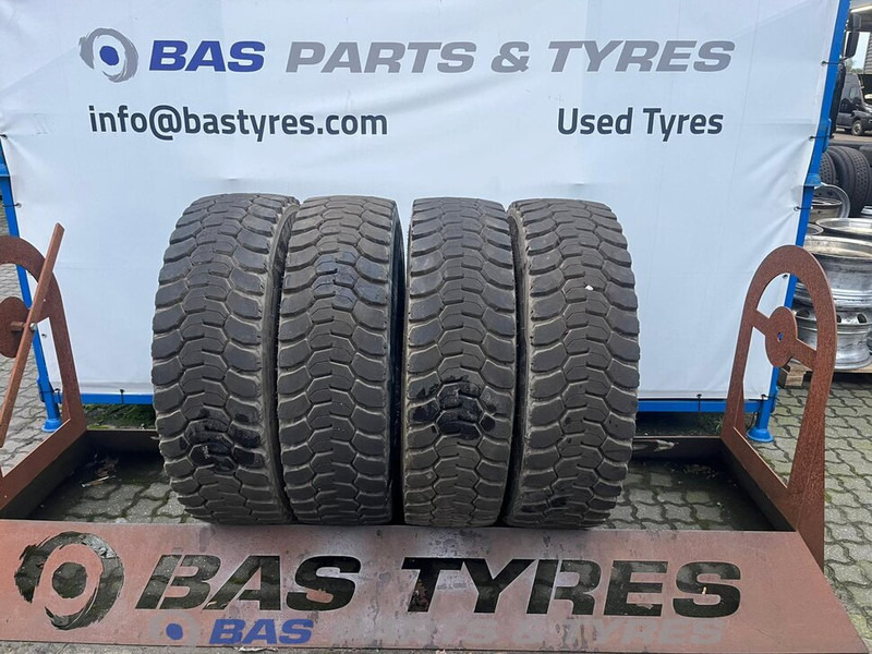 Michelin Remix Michelin Remix 315/80R22.5 X Works D 156/150 K M+S 3PMSF gebruikte set - Tire for Truck: picture 1 Michelin Remix Michelin Remix 315/80R22.5 X Works D 156/150 K M+S 3PMSF gebruikte set - Tire for Truck: picture 1