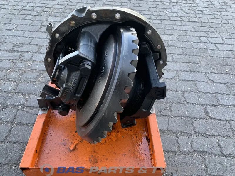 Renault Differentieel Renault P13170-D RSS1344D - Differential gear for Truck: picture 2 Renault Differentieel Renault P13170-D RSS1344D - Differential gear for Truck: picture 2