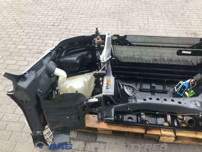 Scania G-Serie Voorbumper compleet Scania 1949888 - Bumper for Truck: picture 4 Scania G-Serie Voorbumper compleet Scania 1949888 - Bumper for Truck: picture 4