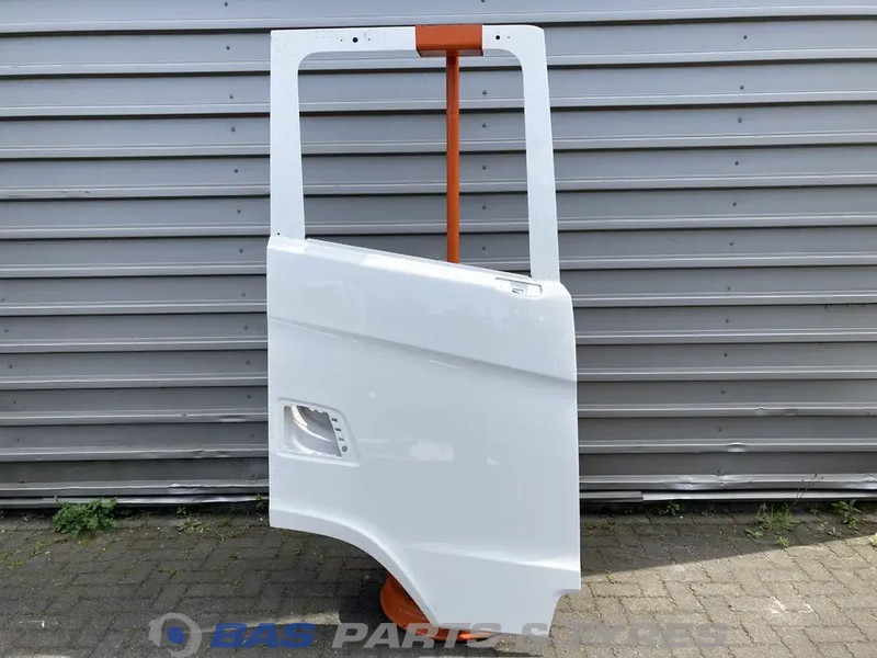 Scania S-Serie NextGen - Door and parts for Truck: picture 1 Scania S-Serie NextGen - Door and parts for Truck: picture 1