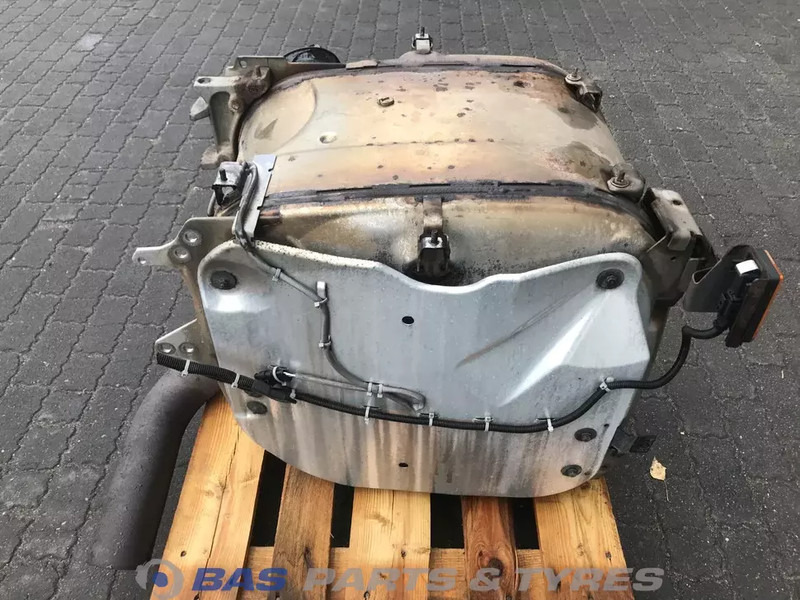 Scania Uitlaatdemper Scania 2521074 - Muffler/ Exhaust system for Truck: picture 3 Scania Uitlaatdemper Scania 2521074 - Muffler/ Exhaust system for Truck: picture 3