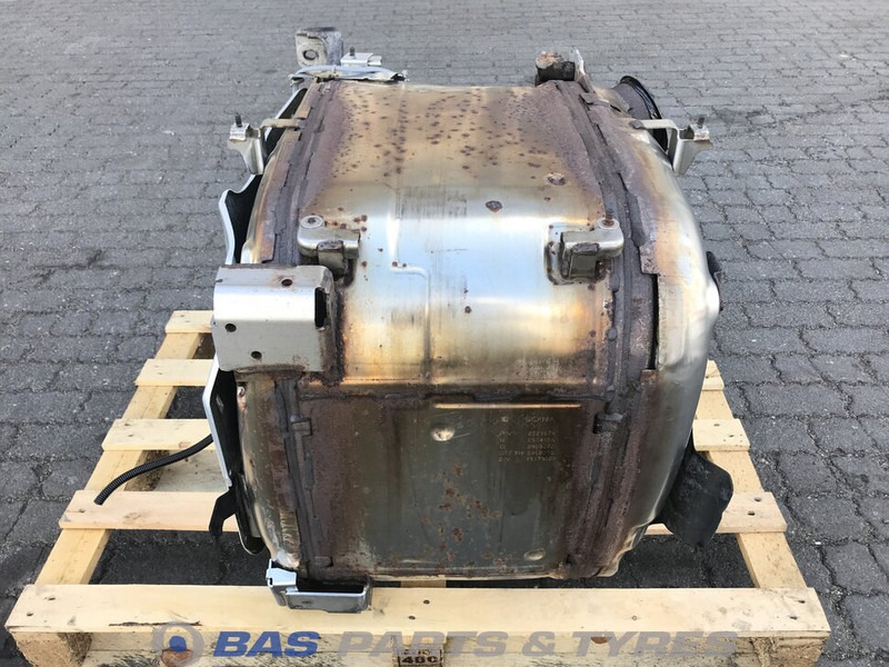 Scania Uitlaatdemper Scania 2521074 - Muffler/ Exhaust system for Truck: picture 4 Scania Uitlaatdemper Scania 2521074 - Muffler/ Exhaust system for Truck: picture 4