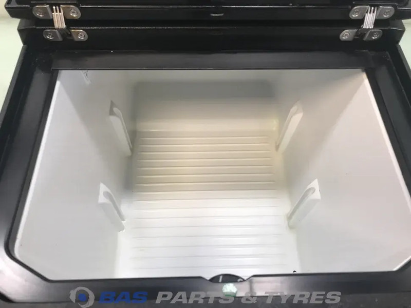 DAF XF G2 Koelkast DAF 35 Liter 2318729 - Spare parts for Truck: picture 5 DAF XF G2 Koelkast DAF 35 Liter 2318729 - Spare parts for Truck: picture 5