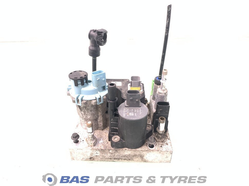 Renault AdBlue pomp Renault 7421679299 - Spare parts for Truck: picture 1 Renault AdBlue pomp Renault 7421679299 - Spare parts for Truck: picture 1