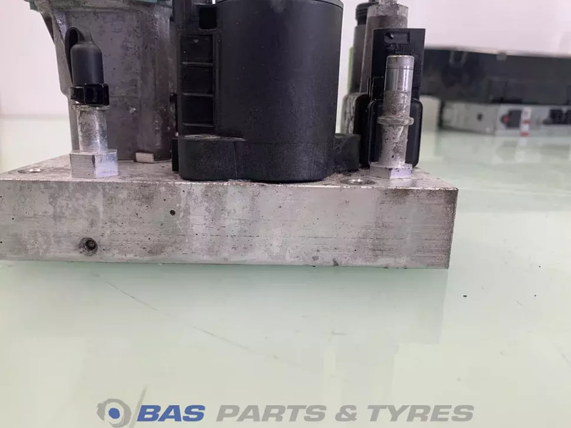 Renault Adblue pomp Renault 7421679299 - Spare parts for Truck: picture 4 Renault Adblue pomp Renault 7421679299 - Spare parts for Truck: picture 4