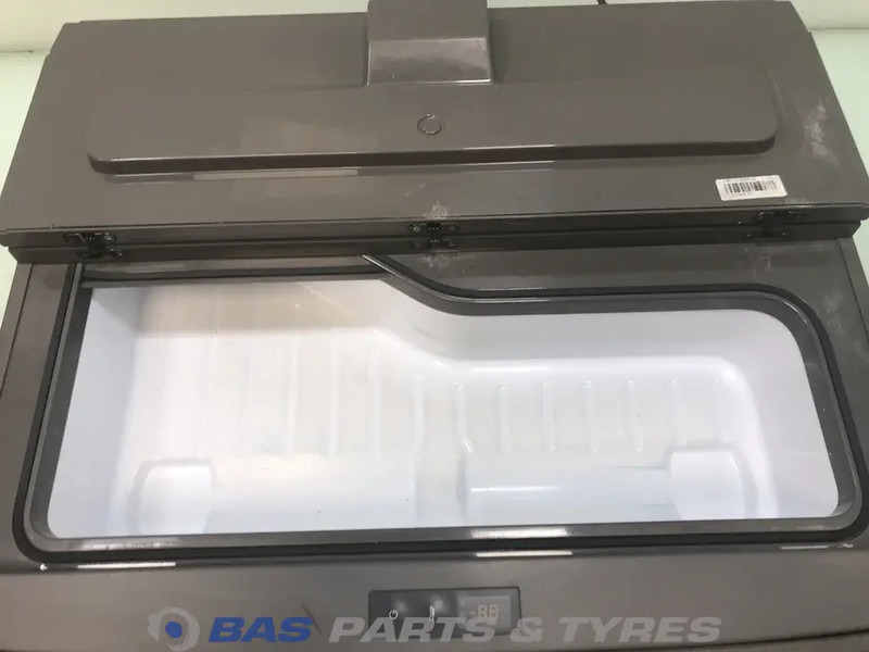 Scania P-Serie NextGen Koelkast Scania 17 Liter 2770785 - Spare parts for Truck: picture 5 Scania P-Serie NextGen Koelkast Scania 17 Liter 2770785 - Spare parts for Truck: picture 5