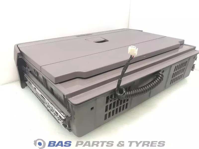 Scania P-Serie NextGen Koelkast Scania 17 Liter 2770785 - Spare parts for Truck: picture 3 Scania P-Serie NextGen Koelkast Scania 17 Liter 2770785 - Spare parts for Truck: picture 3