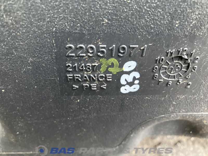 Volvo Brandstoftank Volvo 290 Liter 22951971 - Fuel tank for Truck: picture 5 Volvo Brandstoftank Volvo 290 Liter 22951971 - Fuel tank for Truck: picture 5