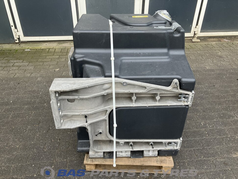 Volvo Brandstoftank Volvo 290 Liter 22951971 - Fuel tank for Truck: picture 4 Volvo Brandstoftank Volvo 290 Liter 22951971 - Fuel tank for Truck: picture 4