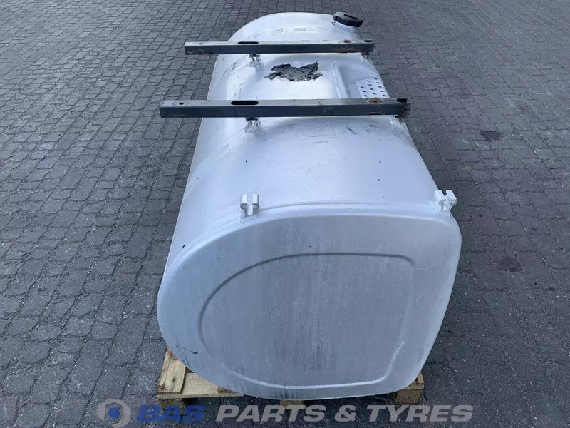 Volvo Brandstoftank Volvo 550 Liter G0000130 - Fuel tank for Truck: picture 4 Volvo Brandstoftank Volvo 550 Liter G0000130 - Fuel tank for Truck: picture 4