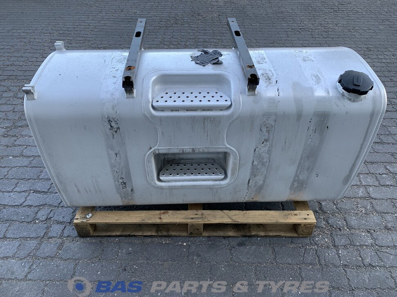 Volvo Brandstoftank Volvo 550 Liter G0000130 - Fuel tank for Truck: picture 1 Volvo Brandstoftank Volvo 550 Liter G0000130 - Fuel tank for Truck: picture 1
