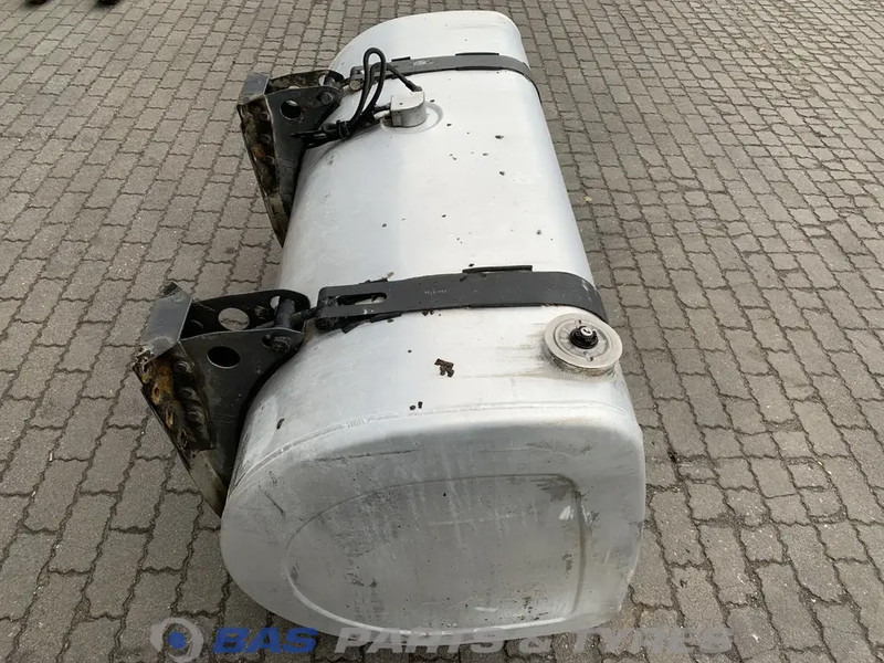 Volvo Brandstoftank Volvo 610 Liter G0000172 - Fuel tank for Truck: picture 4 Volvo Brandstoftank Volvo 610 Liter G0000172 - Fuel tank for Truck: picture 4