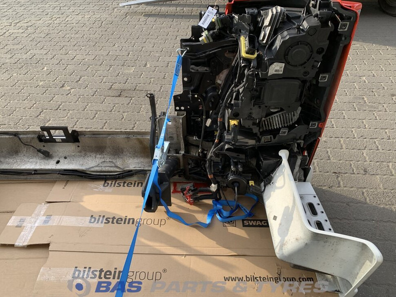 Volvo FH4 Bumper Volvo 78670304 - Bumper for Truck: picture 5 Volvo FH4 Bumper Volvo 78670304 - Bumper for Truck: picture 5