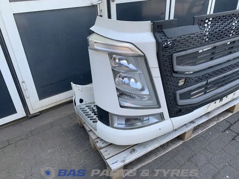 Volvo FH4 Bumper Volvo 78670305 - Bumper for Truck: picture 3 Volvo FH4 Bumper Volvo 78670305 - Bumper for Truck: picture 3