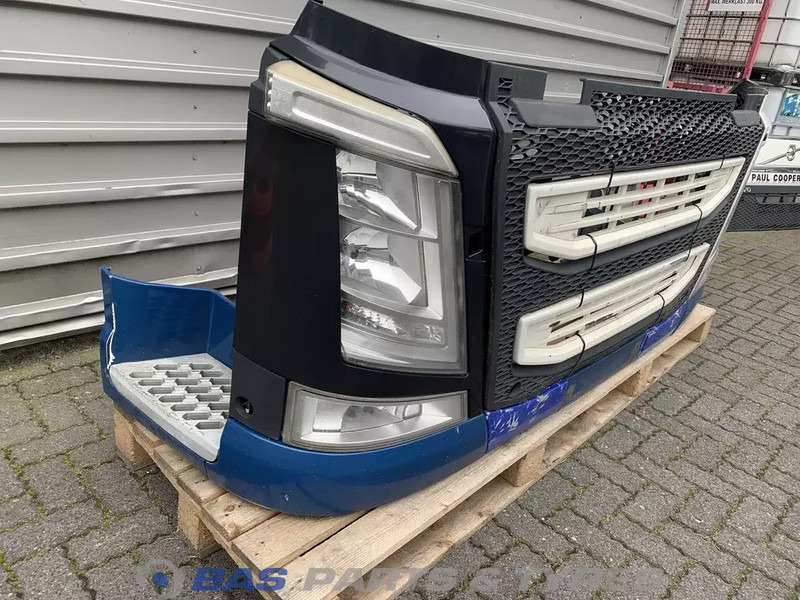 Volvo FH4 Bumper Volvo 82137660 - Bumper for Truck: picture 3 Volvo FH4 Bumper Volvo 82137660 - Bumper for Truck: picture 3