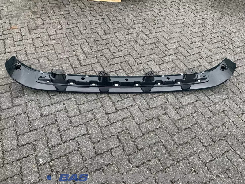 Volvo FH4 Zonneklep Volvo Globetrotter L2H2 82131055 - Sun visor for Truck: picture 3 Volvo FH4 Zonneklep Volvo Globetrotter L2H2 82131055 - Sun visor for Truck: picture 3