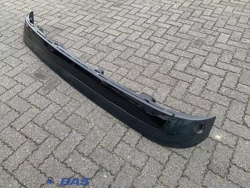 Volvo FH4 Zonneklep Volvo Globetrotter L2H2 82131055 - Sun visor for Truck: picture 2 Volvo FH4 Zonneklep Volvo Globetrotter L2H2 82131055 - Sun visor for Truck: picture 2