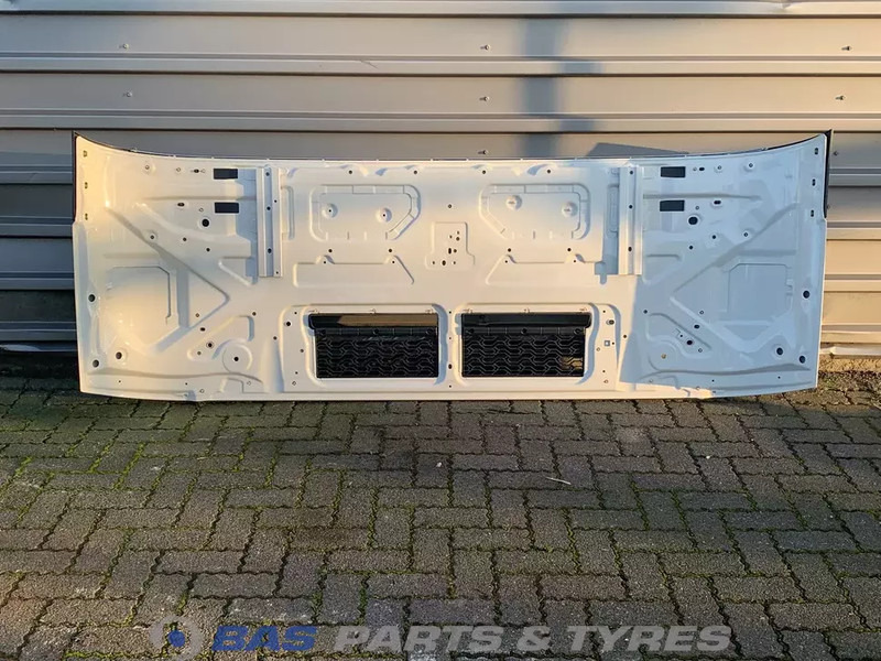 Volvo FH4B Frontklep Volvo - Grill for Truck: picture 2 Volvo FH4B Frontklep Volvo - Grill for Truck: picture 2