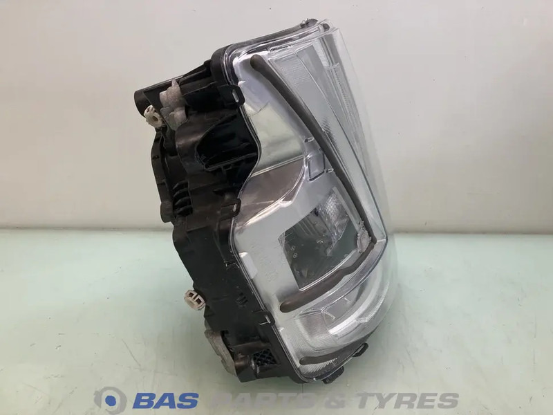 Volvo FH4B Koplamp Rechts 23752671 - Headlight for Truck: picture 4 Volvo FH4B Koplamp Rechts 23752671 - Headlight for Truck: picture 4