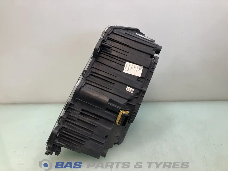 Volvo FH4B Koplamp Rechts 23752671 - Headlight for Truck: picture 4 Volvo FH4B Koplamp Rechts 23752671 - Headlight for Truck: picture 4