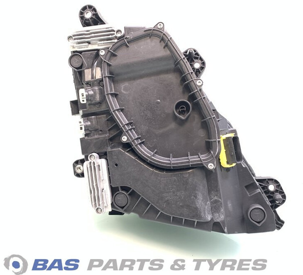 Volvo FM5 - Headlight for Truck: picture 3 Volvo FM5 - Headlight for Truck: picture 3