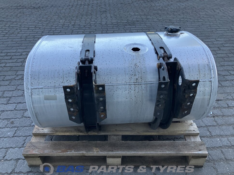 Volvo - Fuel tank for Truck: picture 3 Volvo - Fuel tank for Truck: picture 3