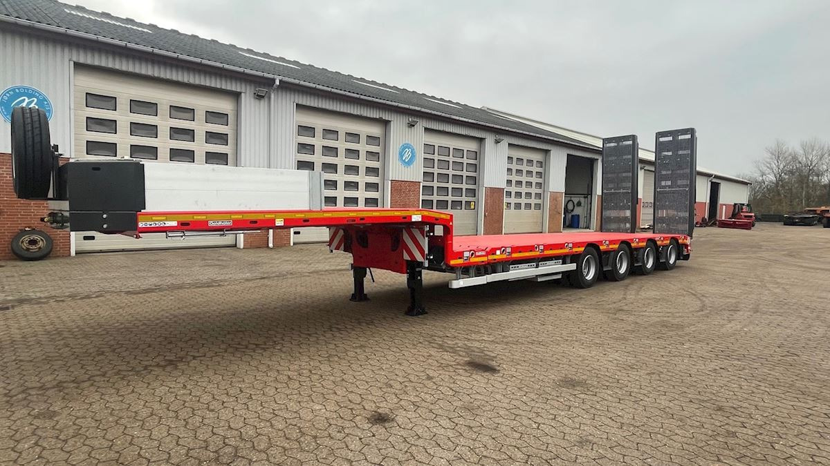 Goldhofer STN-L 4 - Low loader semi-trailer: picture 3 Goldhofer STN-L 4 - Low loader semi-trailer: picture 3